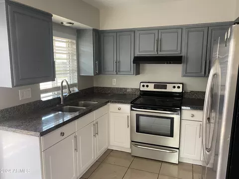 6124 W Mitchell Dr, Phoenix, AZ 85033 photo 7