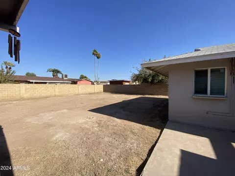 6124 W Mitchell Dr, Phoenix, AZ 85033 photo 13