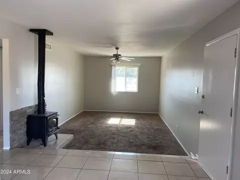 6124 W Mitchell Dr, Phoenix, AZ 85033 photo 4