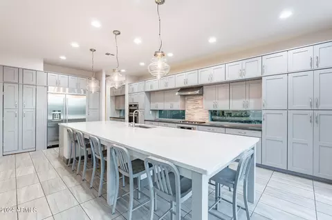 3119 E Cat Balue Dr, Phoenix, AZ 85050 photo 6
