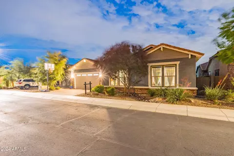3119 E Cat Balue Dr, Phoenix, AZ 85050 photo 2