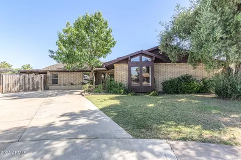 2211 E Granite Cir, Mesa, AZ 85204 photo 2