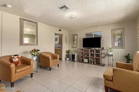 1134 W Apache St, Phoenix, AZ 85007 photo 6