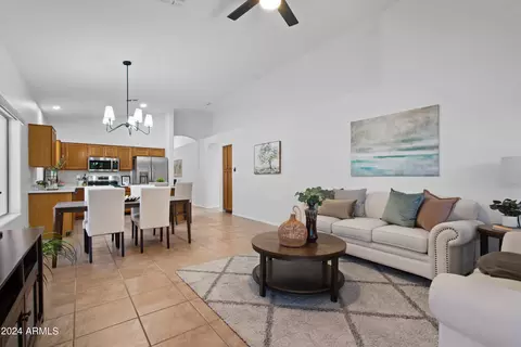 602 S Brett St, Gilbert, AZ 85296