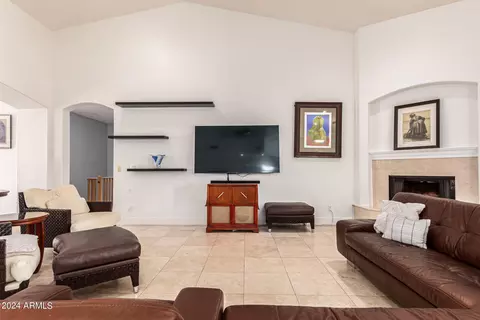 3748 E Mare Ct, Phoenix, AZ 85044 photo 13
