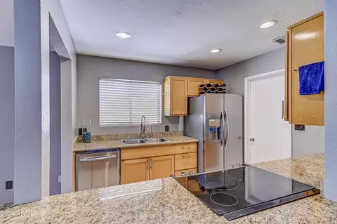 3917 E Corrine Dr, Phoenix, AZ 85032 photo 4