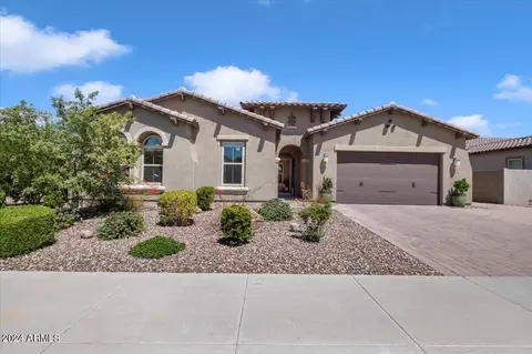 7688 S Barlow Dr, Gilbert, AZ 85298
