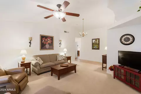 7633 S Silverstone Ave, Hereford, AZ 85615 photo 10