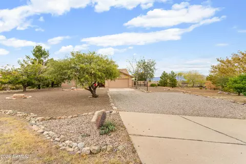 7633 S Silverstone Ave, Hereford, AZ 85615 photo 4