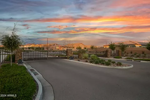 10729 E Trillium Ave, Mesa, AZ 85212 photo 6