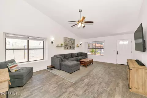 1026 S Buchanan St, Gilbert, AZ 85233 photo 3