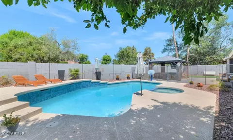 1026 S Buchanan St, Gilbert, AZ 85233