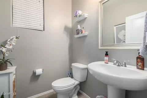 352 N 78th Pl, Mesa, AZ 85207 photo 4