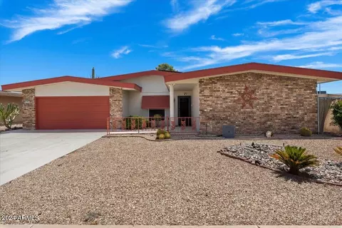 17021 N Joshua Tree Ct, Sun City, AZ 85373