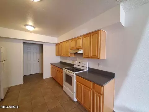 2323 W Fairmount Ave, Phoenix, AZ 85015 photo 5