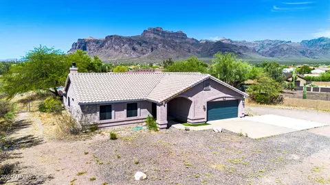 4496 E Broadway Ave, Apache Junction, AZ 85119 photo 3