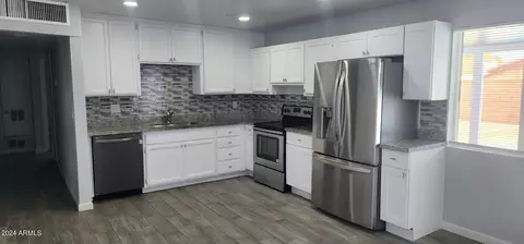3237 W Wethersfield Rd, Phoenix, AZ 85029 photo 9