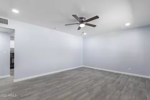 3237 W Wethersfield Rd, Phoenix, AZ 85029 photo 4