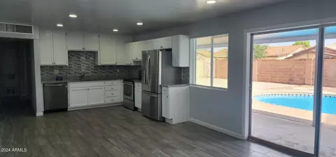 3237 W Wethersfield Rd, Phoenix, AZ 85029 photo 7