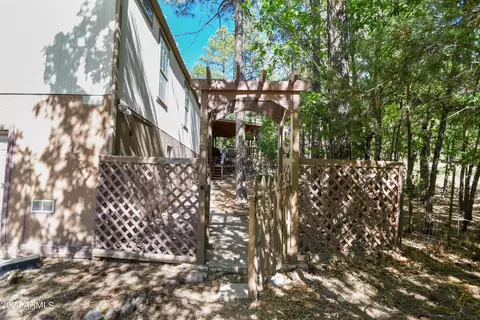 1977 Eagle Loop, Lakeside, AZ 85929 photo 3