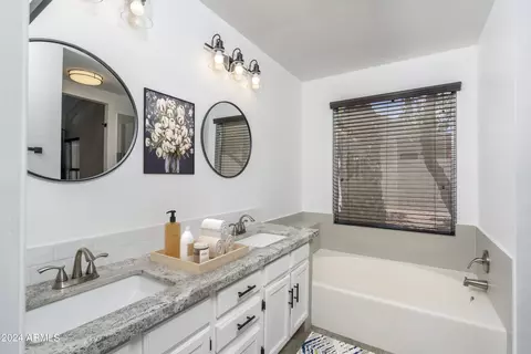 3120 E Siesta Ln, Phoenix, AZ 85050 photo 14