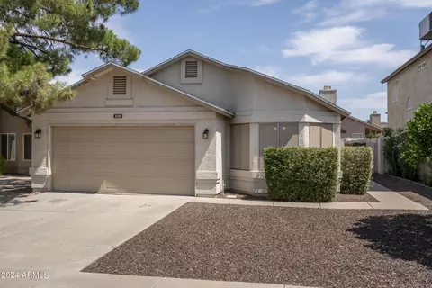 3120 E Siesta Ln, Phoenix, AZ 85050