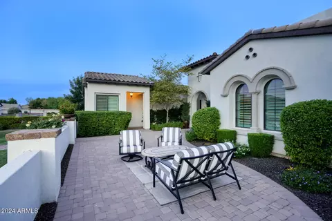 2747 E Lovebird Ln, Gilbert, AZ 85297 photo 4