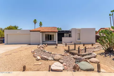 951 W Impala Cir, Mesa, AZ 85210
