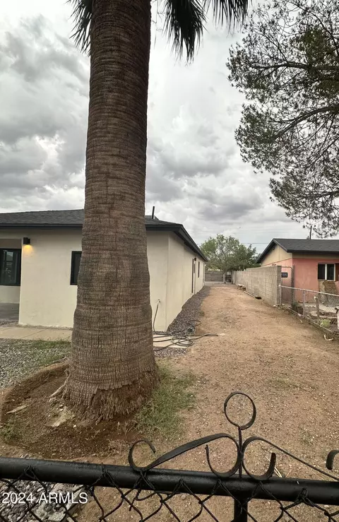 308 N F Ave, Douglas, AZ 85607 photo 4