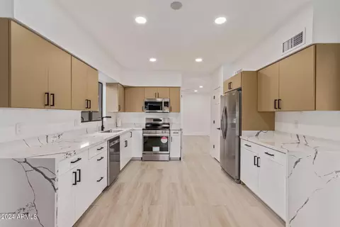 15623 N 50th St, Scottsdale, AZ 85254