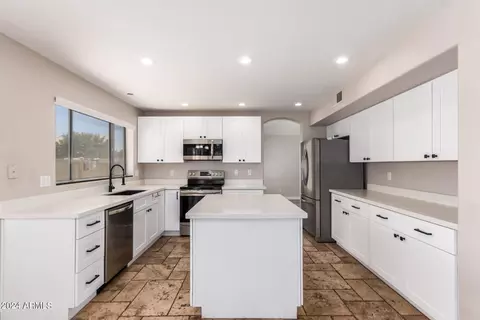 649 W Spur Ave, Gilbert, AZ 85233 photo 14