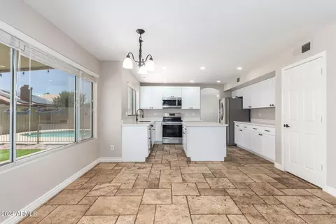 649 W Spur Ave, Gilbert, AZ 85233 photo 12