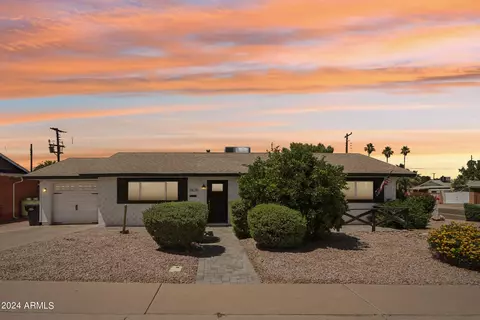 8638 E Sheridan St, Scottsdale, AZ 85257