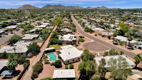 View/Area - 3529 E Beryl Ln, Phoenix, AZ 85028 photo 16 of 16