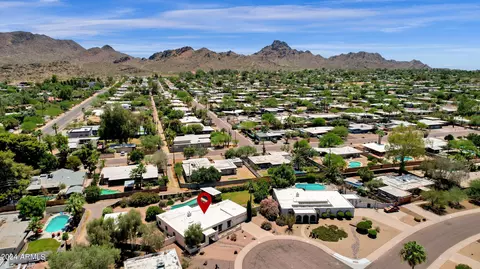 View/Area - 3529 E Beryl Ln, Phoenix, AZ 85028 photo 2 of 16