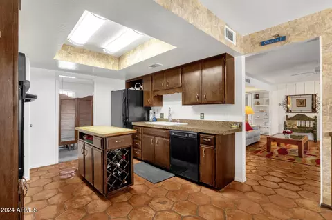Kitchen - 3529 E Beryl Ln, Phoenix, AZ 85028 photo 1 of 6