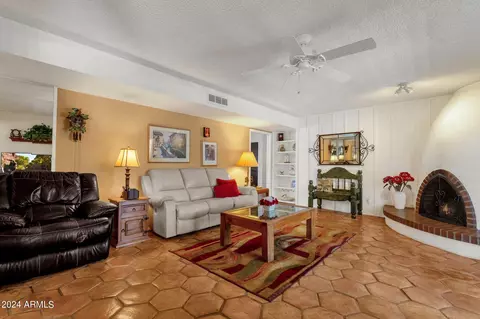 Living - 3529 E Beryl Ln, Phoenix, AZ 85028 photo 7 of 7