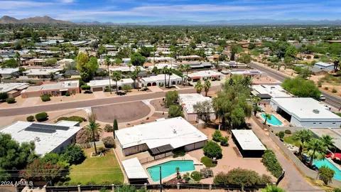View/Area - 3529 E Beryl Ln, Phoenix, AZ 85028 photo 15 of 16