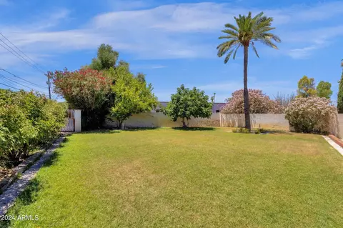 Exterior - 3529 E Beryl Ln, Phoenix, AZ 85028 photo 9 of 27