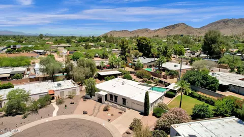 View/Area - 3529 E Beryl Ln, Phoenix, AZ 85028 photo 6 of 16