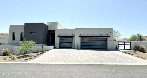 27222 N 64th Dr, Phoenix, AZ 85083