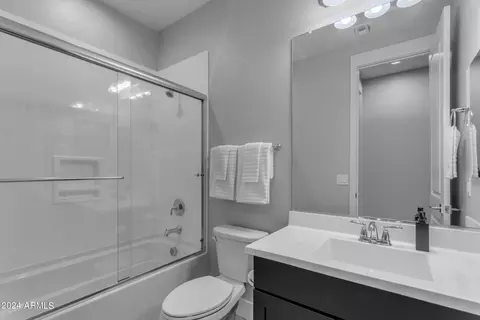 Bath - 3498 E Arabian Dr, Gilbert, AZ 85296 photo 5 of 6