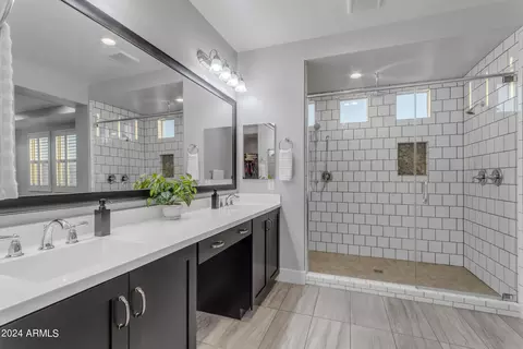 Bath - 3498 E Arabian Dr, Gilbert, AZ 85296 photo 2 of 6