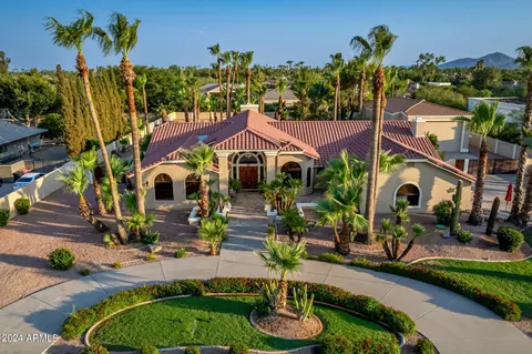 8529 E Sutton Dr, Scottsdale, AZ 85260