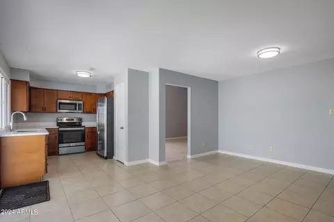 5607 S 46th St, Phoenix, AZ 85040 photo 10