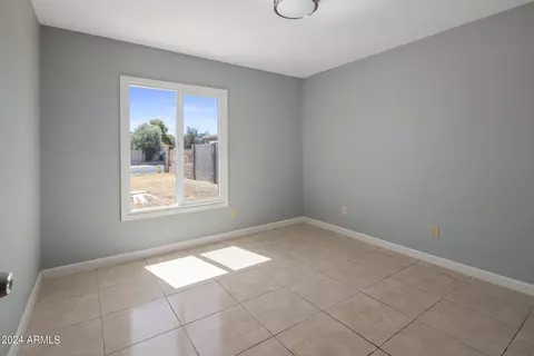 5607 S 46th St, Phoenix, AZ 85040 photo 13