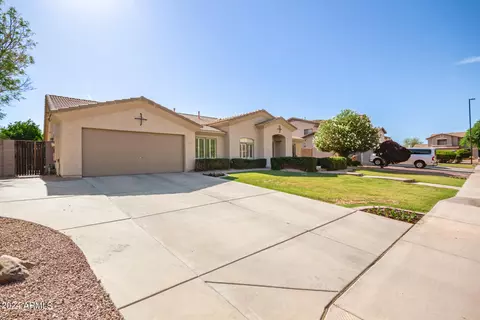2046 S Reseda Ct, Gilbert, AZ 85295 photo 4