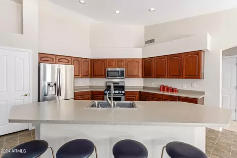 2046 S Reseda Ct, Gilbert, AZ 85295 photo 16