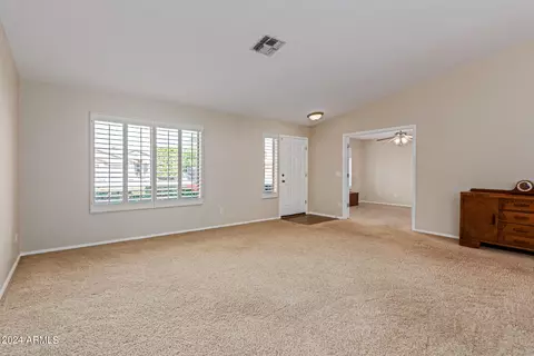 2046 S Reseda Ct, Gilbert, AZ 85295 photo 8
