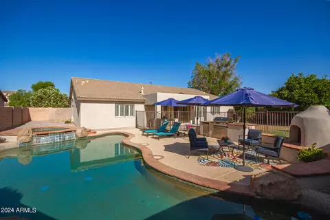 2046 S Reseda Ct, Gilbert, AZ 85295 photo 39